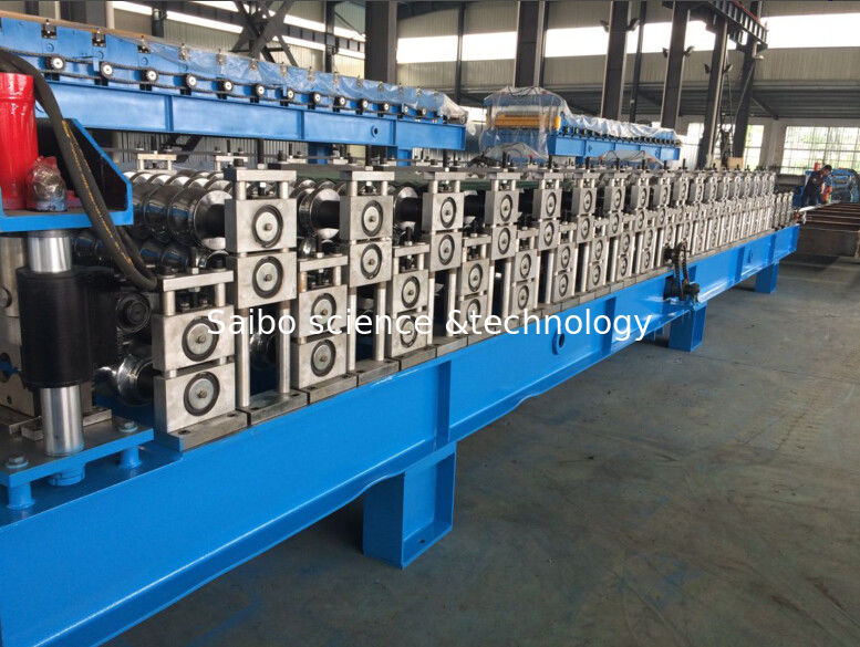 Corrugated Sheet Roll Forming Machine , Metal Roofing Forming Machine By Chain