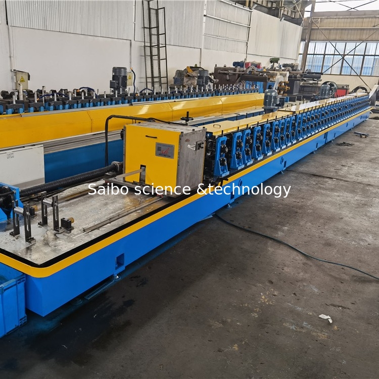 Closed Type Solar Roll Forming Machine Module Frame Section Line Speed 40 - 50m/Min