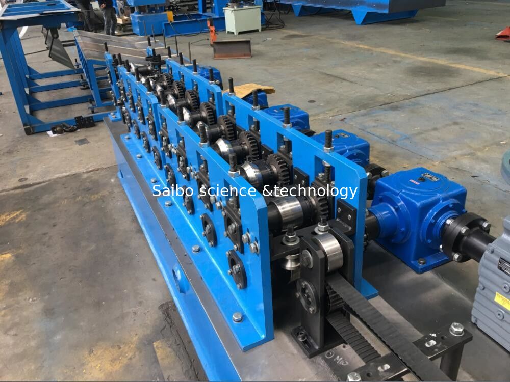 High Speed Angle Roll Forming Machine With Notching And Convey
