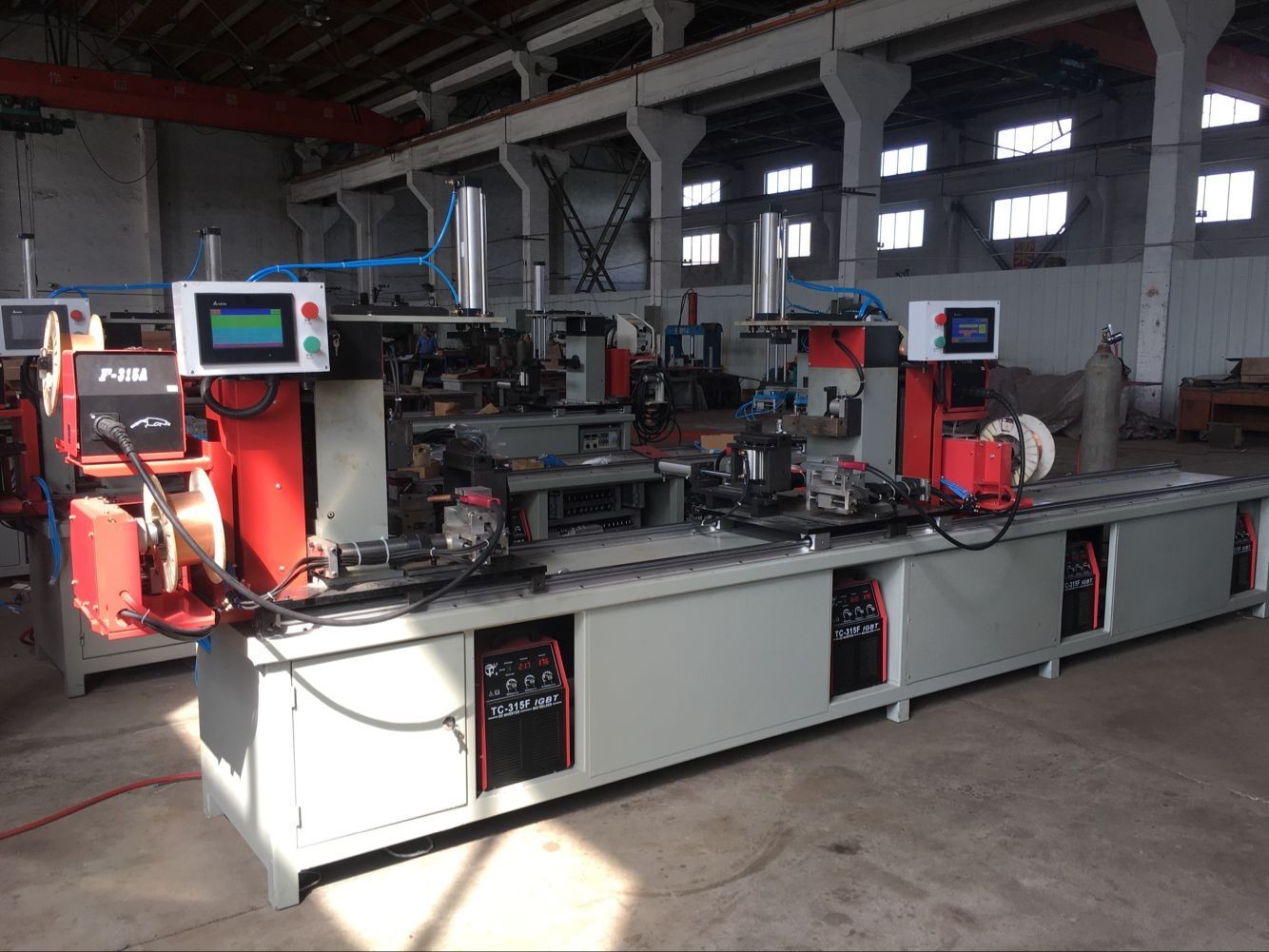 Automatic 4 sides beam welding machine for rack section in the super